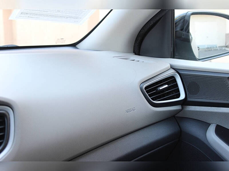 2017 Hyundai Ioniq Hybrid Blue