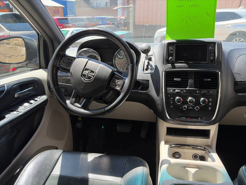2017 Dodge Grand Caravan SXT