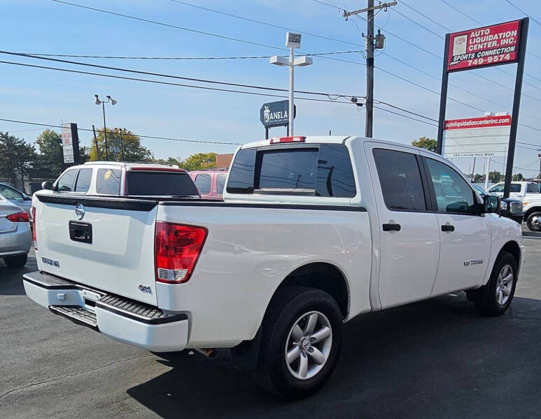 2014 Nissan Titan SV