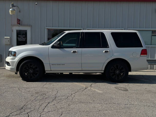 2017 Lincoln Navigator for sale at World of Wheels in Des Moines, IA