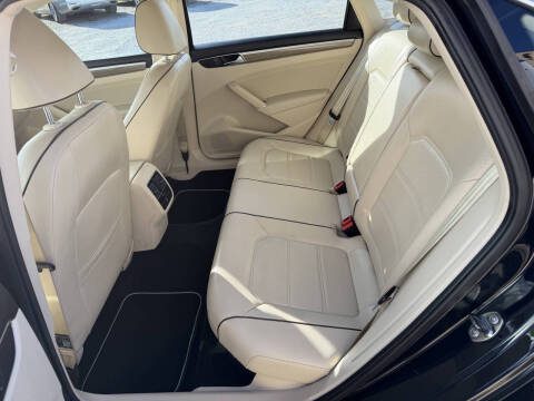 2017 Volkswagen Passat 1.8T SE