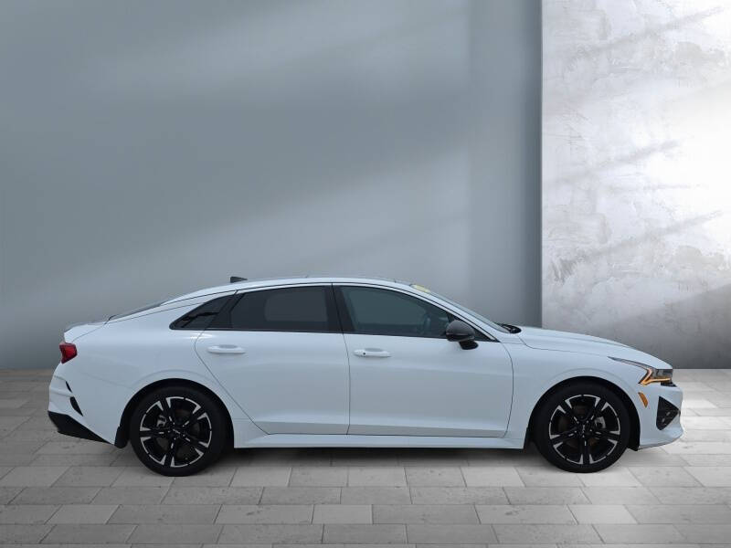 2022 Kia K5