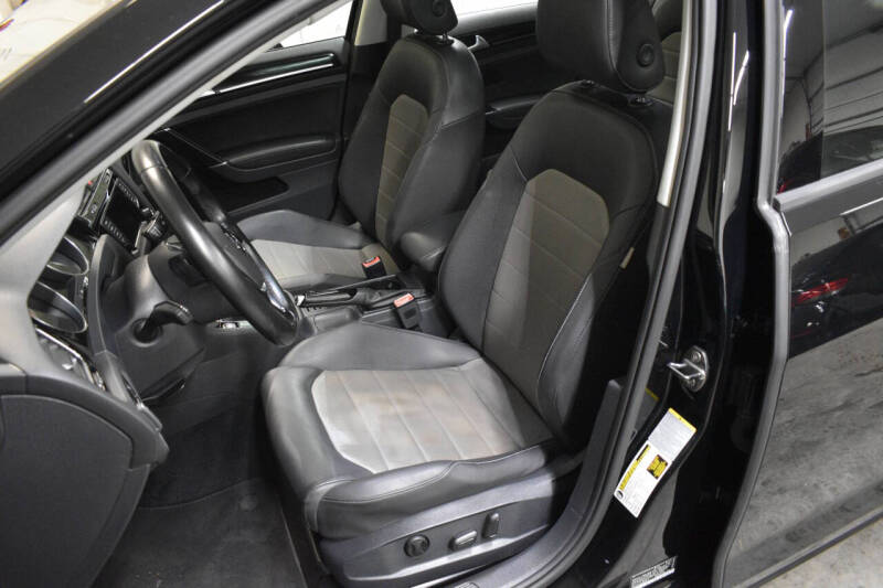 2015 Volkswagen Golf TSI SEL