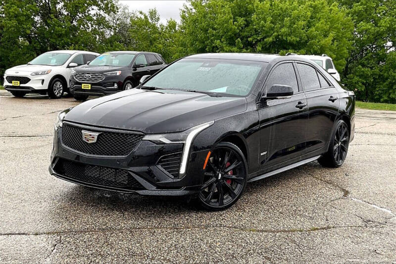 Used 2022 Cadillac CT4 V-Series with VIN 1G6DH5RL8N0128260 for sale in Montevideo, Minnesota