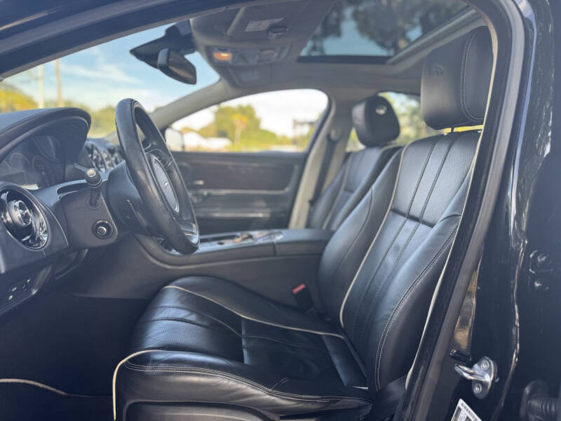 2014 Jaguar XJL Portfolio