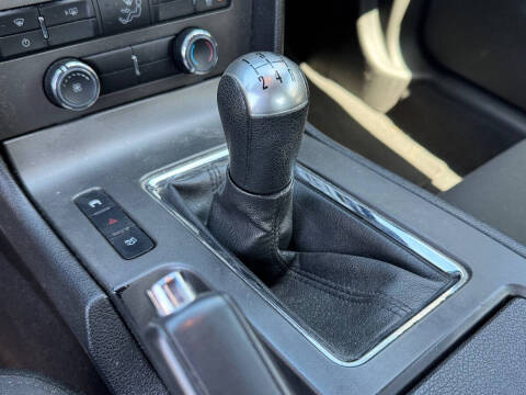 2010 Ford Mustang V6