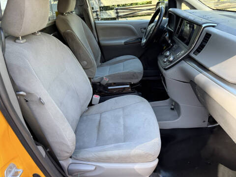2016 Toyota Sienna L 7-Passenger