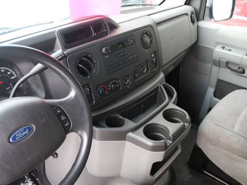 2014 Ford E-Series E-250