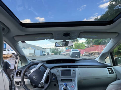 2013 Toyota Prius Three