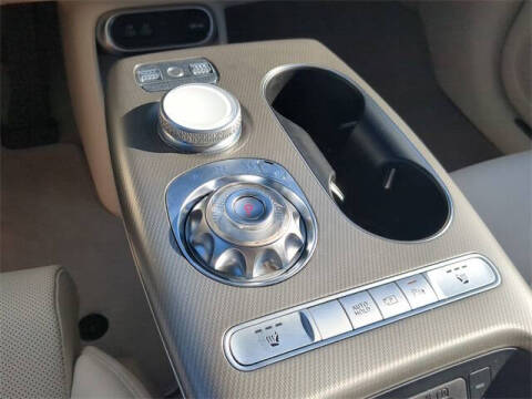 2024 Genesis GV60 Standard