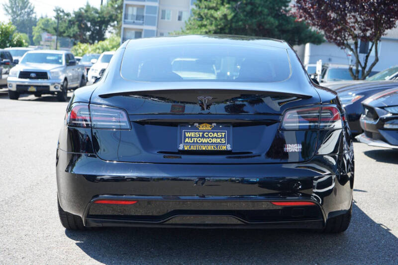 2022 Tesla Model S Plaid