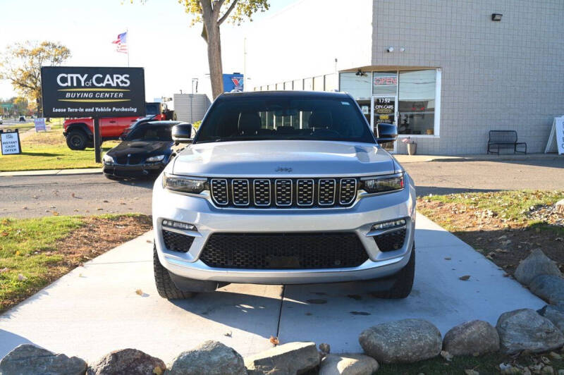 2022 Jeep Grand Cherokee Summit