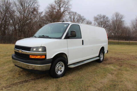 2022 Chevrolet Express for sale at AutoLand Outlets Inc in Roscoe IL