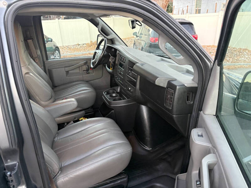 2017 Chevrolet Express LS 3500