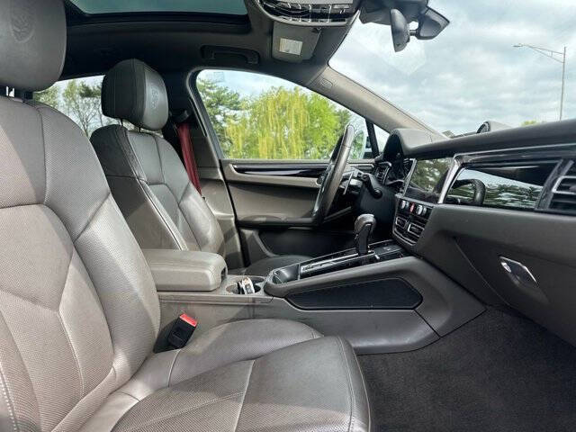 2023 Porsche Macan