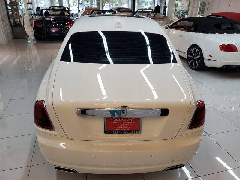 2013 Rolls-Royce Ghost 19