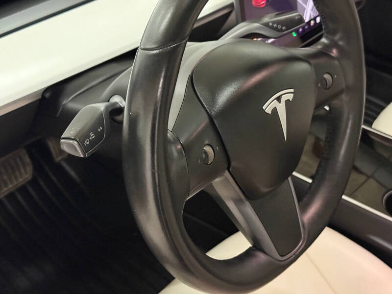 2019 Tesla Model 3 Base photo 69