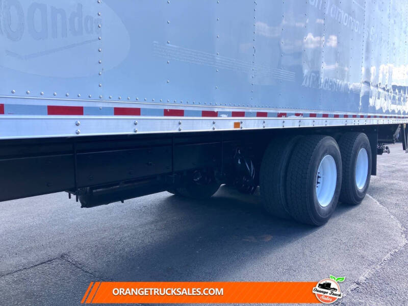 2017 Freightliner M2 106