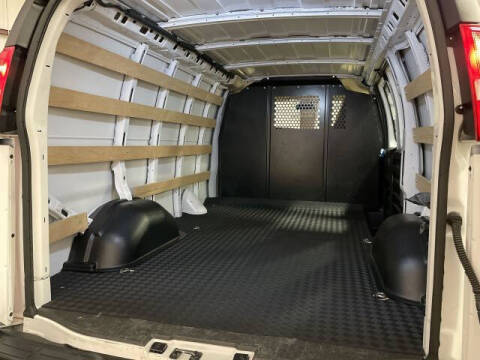 2023 Chevrolet Express 2500