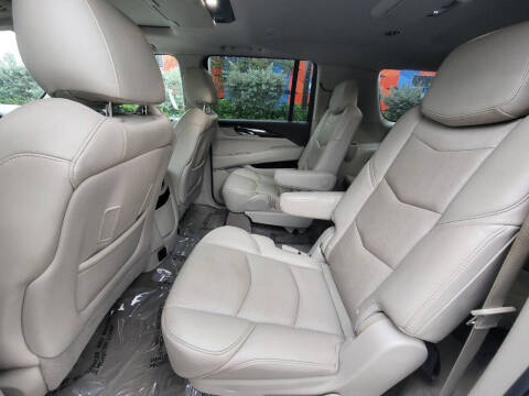 2016 Cadillac Escalade ESV Luxury Collection