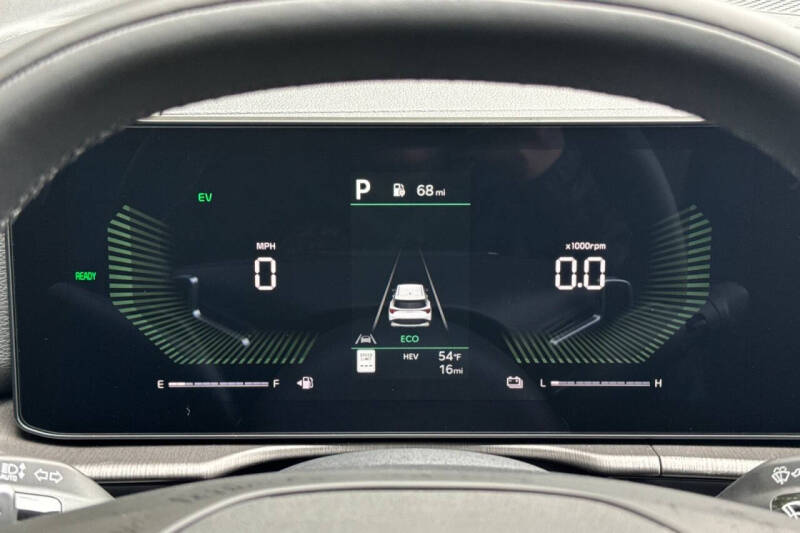 2026 Kia Sportage Plug-In Hybrid X-Line