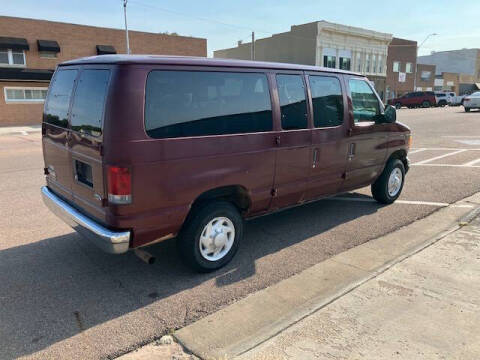 2006 Ford E-Series E-350 SD XLT