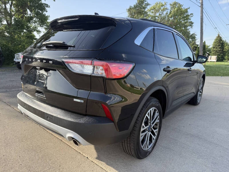 2020 Ford Escape SEL