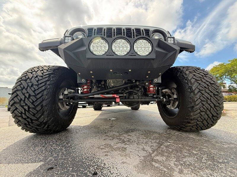 2024 Jeep Gladiator NightHawk