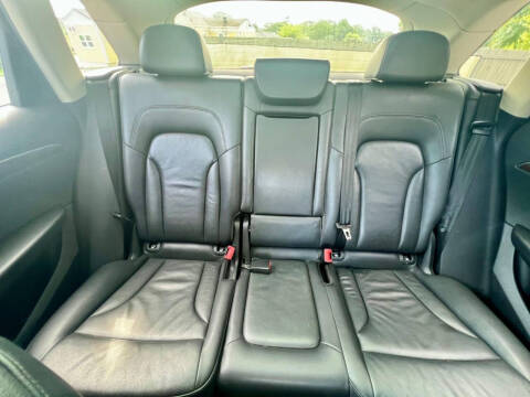 2012 Audi Q5 3.2 quattro Premium Plus