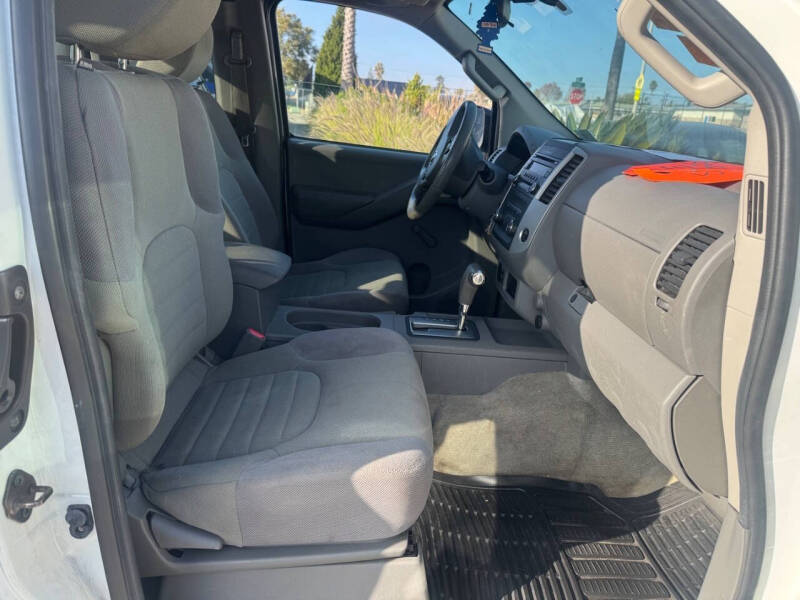 2014 Nissan Frontier S