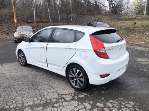 2015 Hyundai Accent Sport