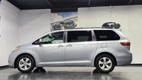 2016 Toyota Sienna