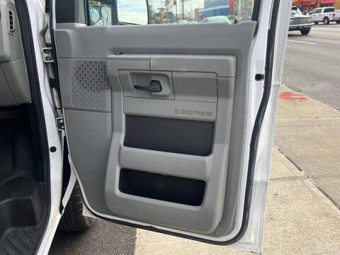 2014 Ford E-Series E-250