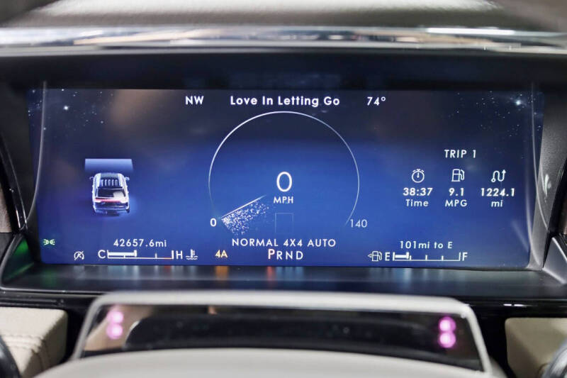 2022 Lincoln Navigator L Reserve