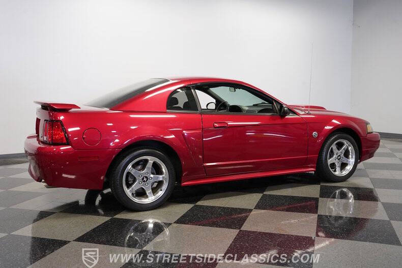 2004 Ford Mustang GT Deluxe