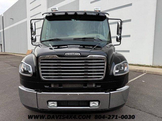 2008 Freightliner M2 106