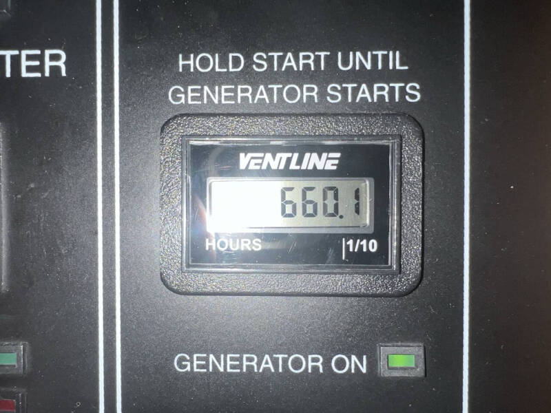 2007 Winnebago Adventurer