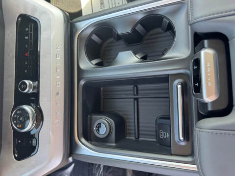 2026 Ford Expedition MAX Active