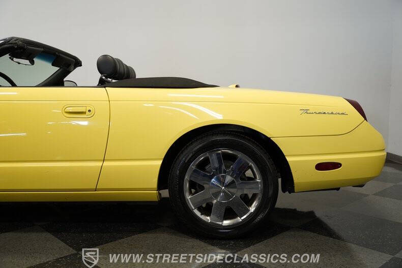 2002 Ford Thunderbird Deluxe