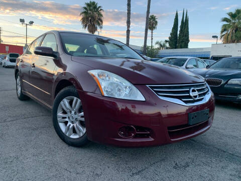 2011 Nissan Altima for sale at Galaxy of Cars in North Hills CA
