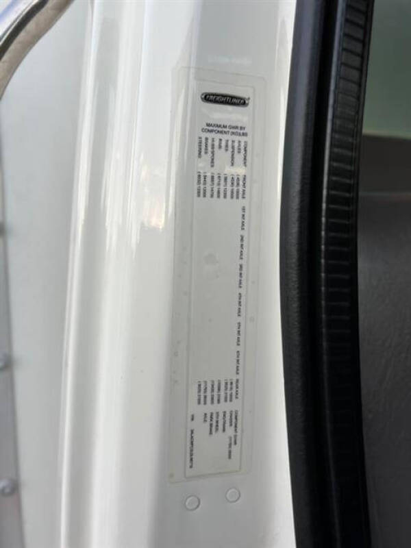 2020 Freightliner M2 106