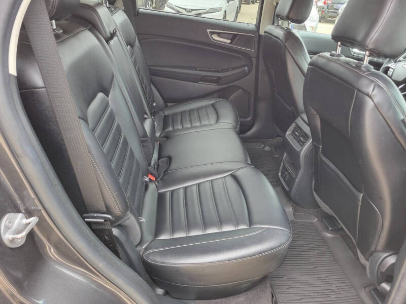 2020 Ford Edge SEL