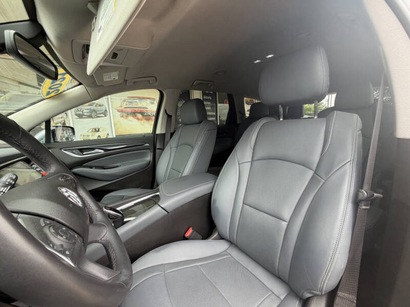 2021 Buick Enclave Essence