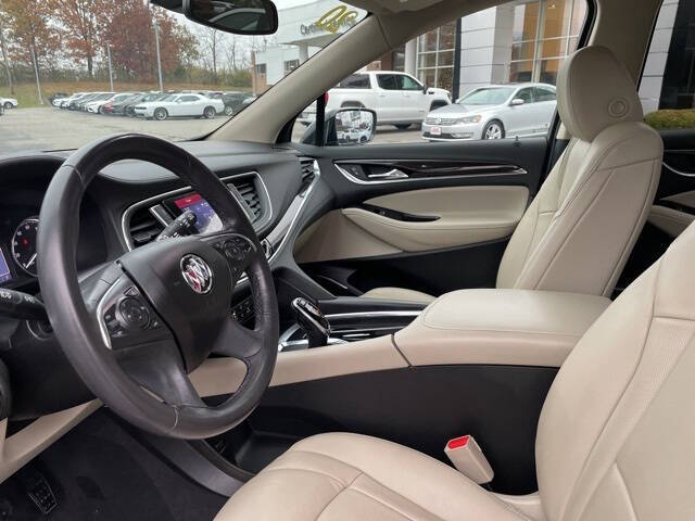 2020 Buick Enclave Essence