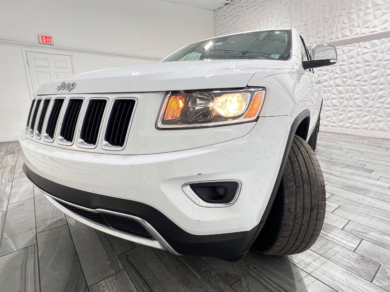 2014 Jeep Grand Cherokee Limited photo 11