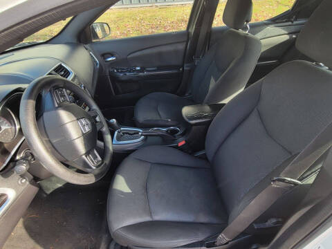 2014 Dodge Avenger SE