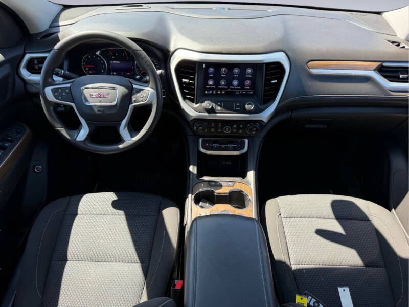 2022 GMC Acadia