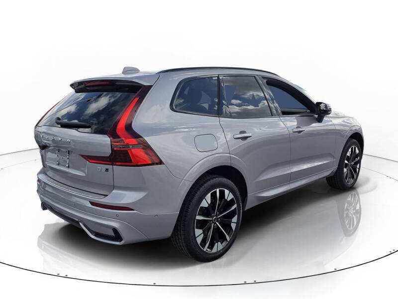 2026 Volvo XC60 B5 Plus