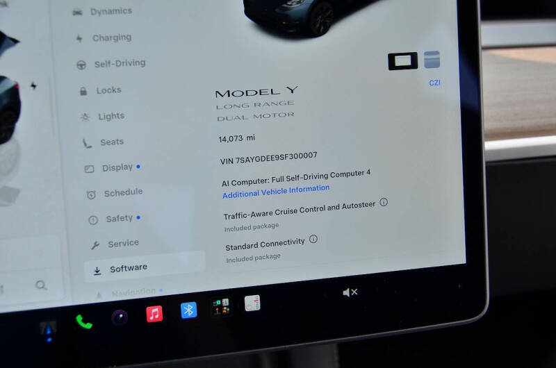 2025 Tesla Model Y Long Range