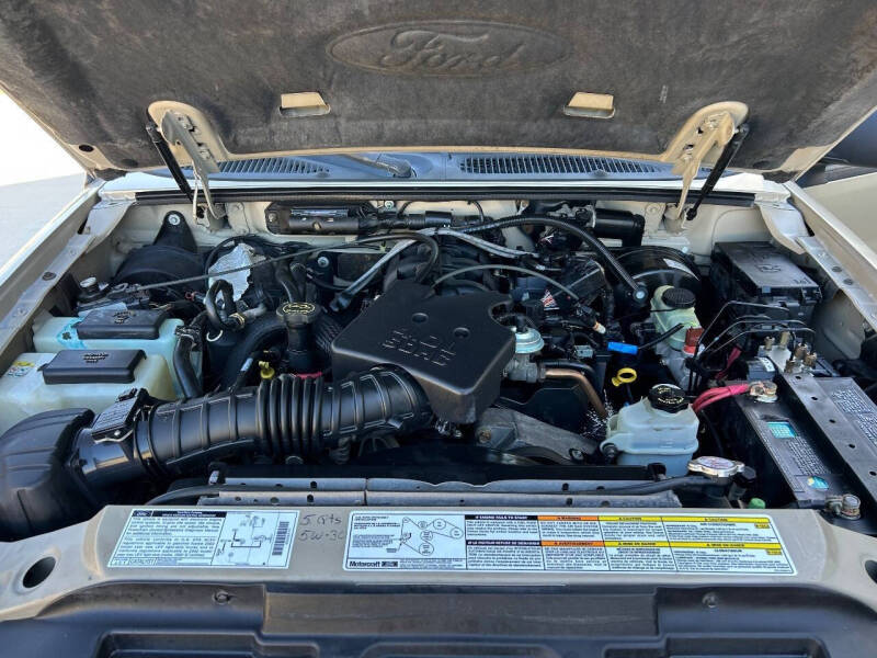 2002 Ford Explorer Sport Trac Value